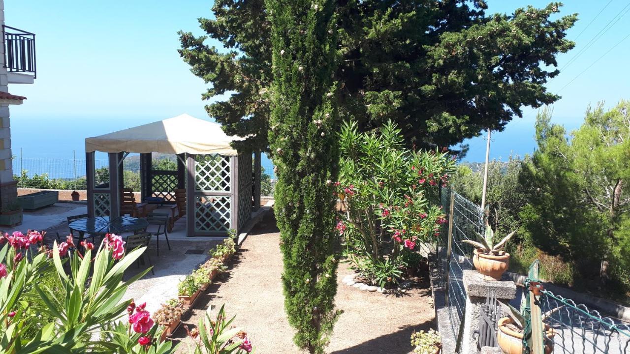 Le Pigne Casa Vacanze. Pollica Exterior foto