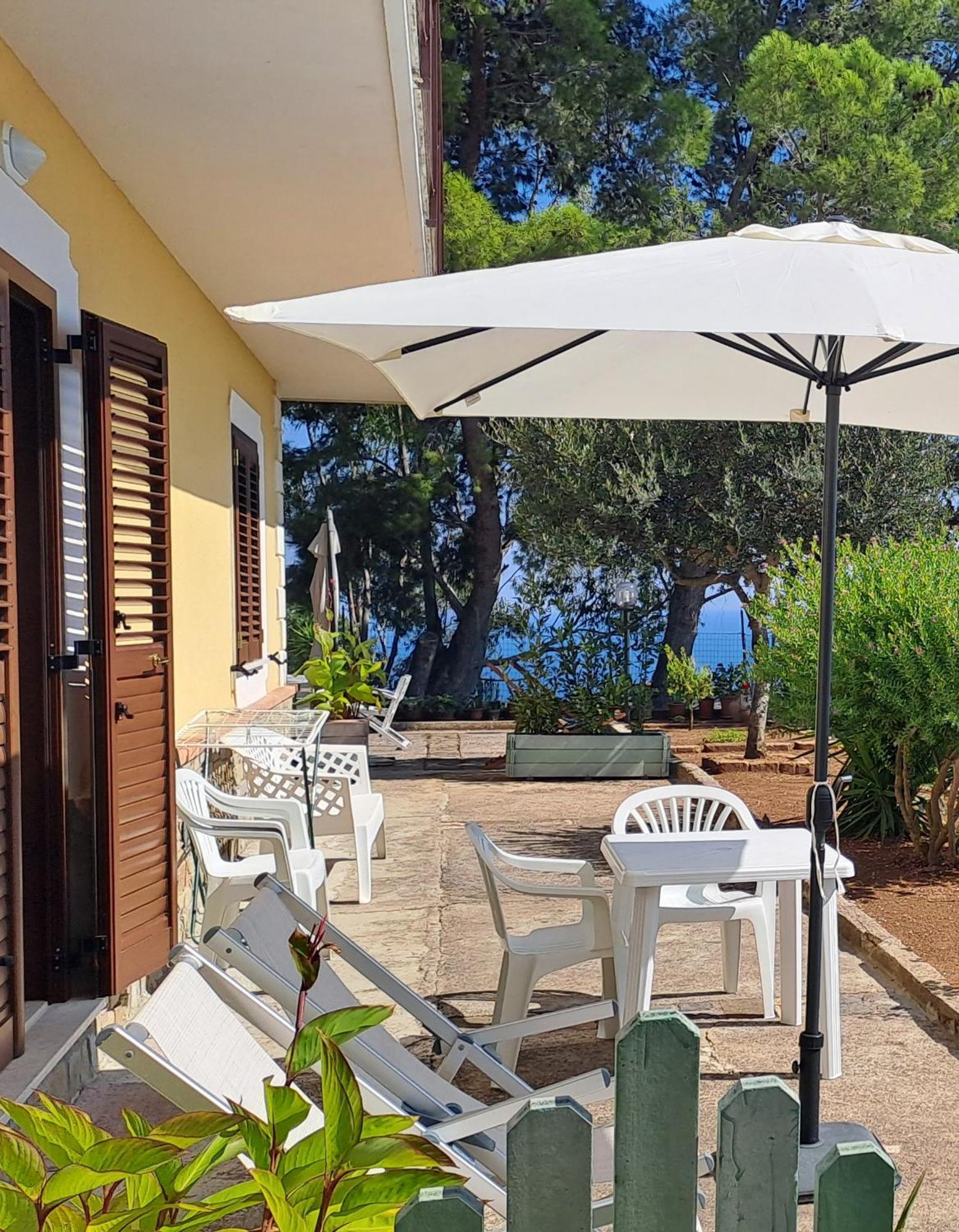 Le Pigne Casa Vacanze. Pollica Exterior foto